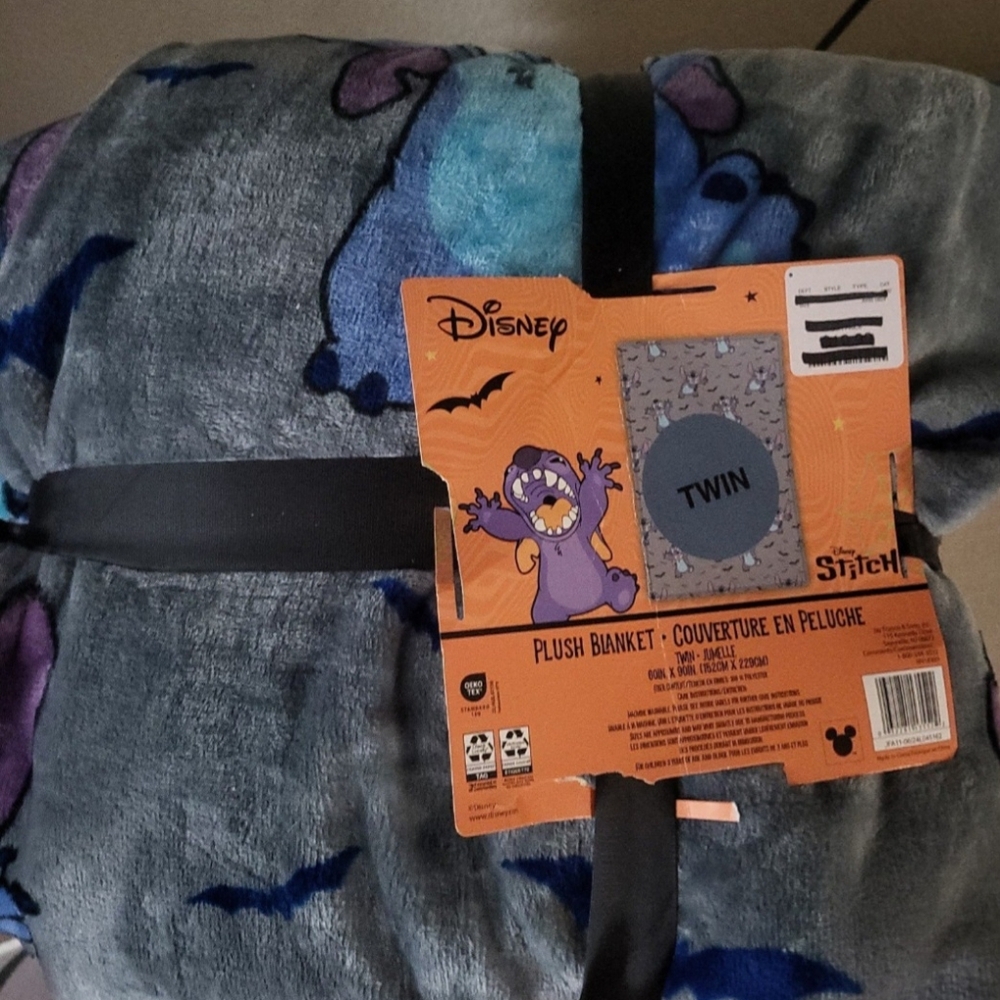 Stitch halloween blanket